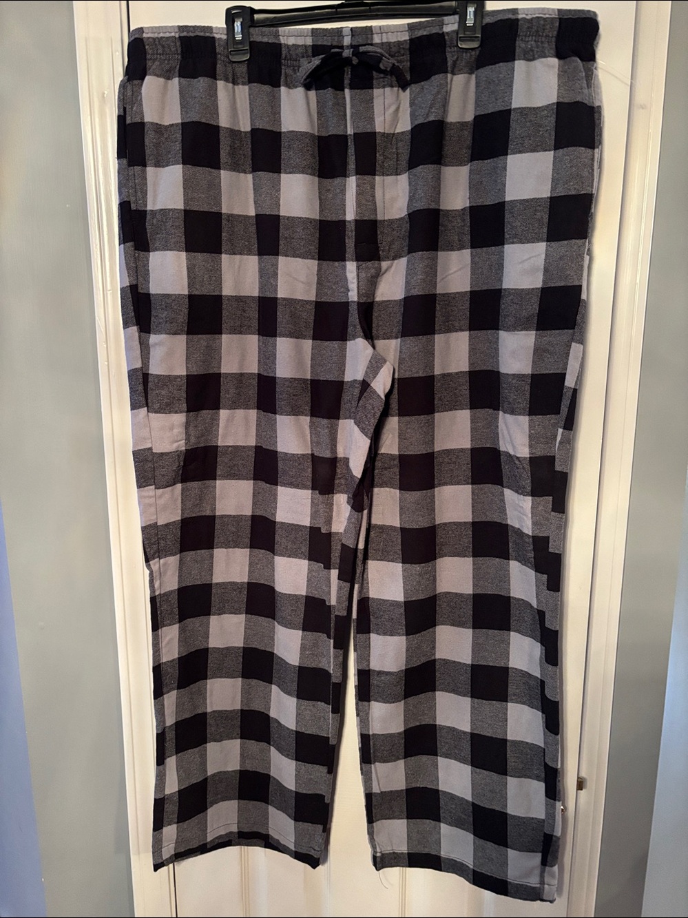 Sonoma Gray & Black Plaid Summer Weight Lounge Pajama Pants NWOT